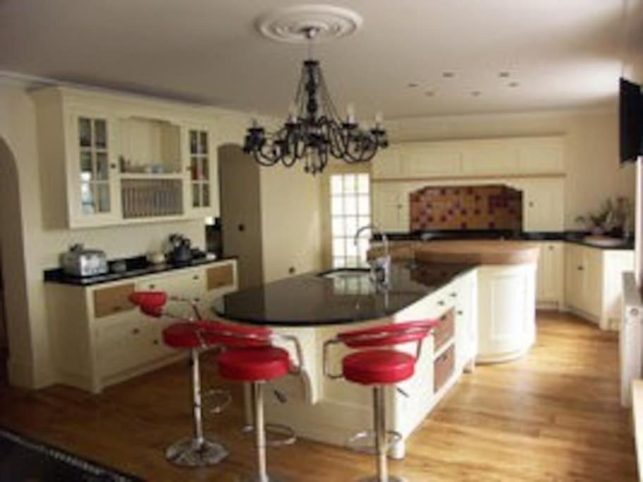 Huge Tenby Pet Friendly House Sleeps 14 Exterior foto